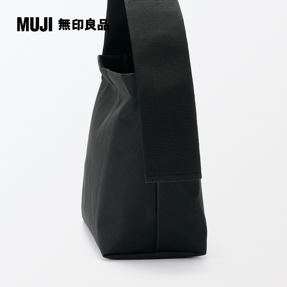 MUJI 無印良品 再生聚酯纖維寬背帶肩背包