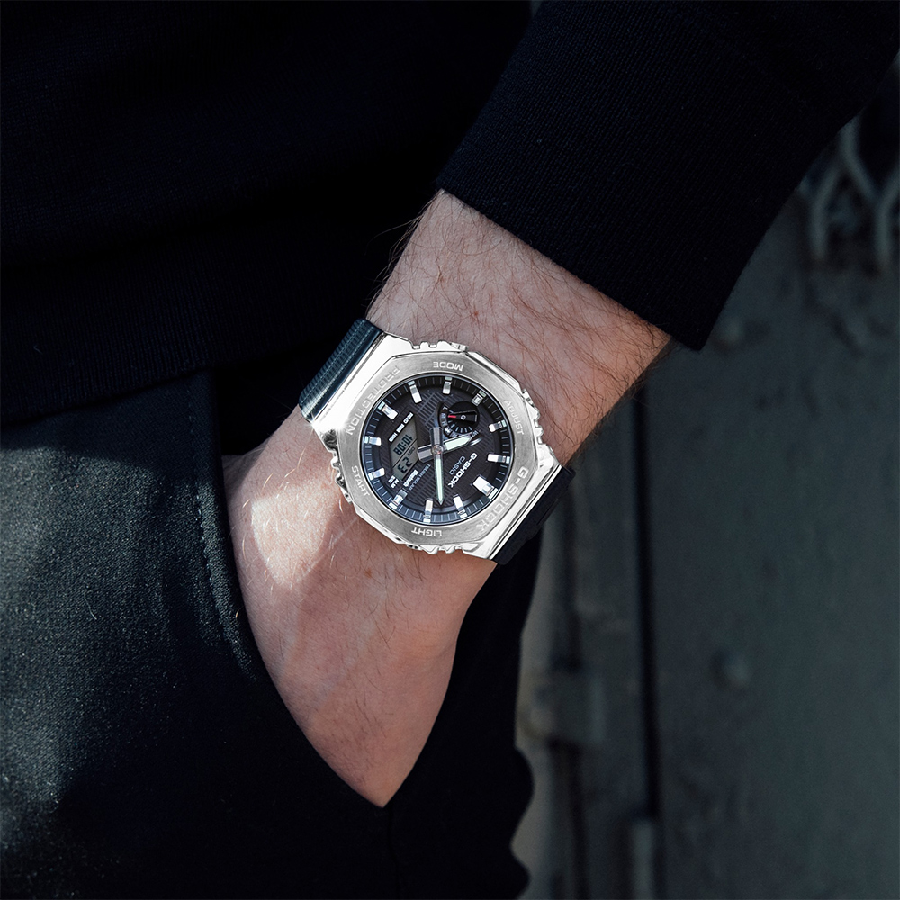 CASIO G-SHOCK 太陽能藍芽金屬八角計時錶/黑/GBM-2100-1A