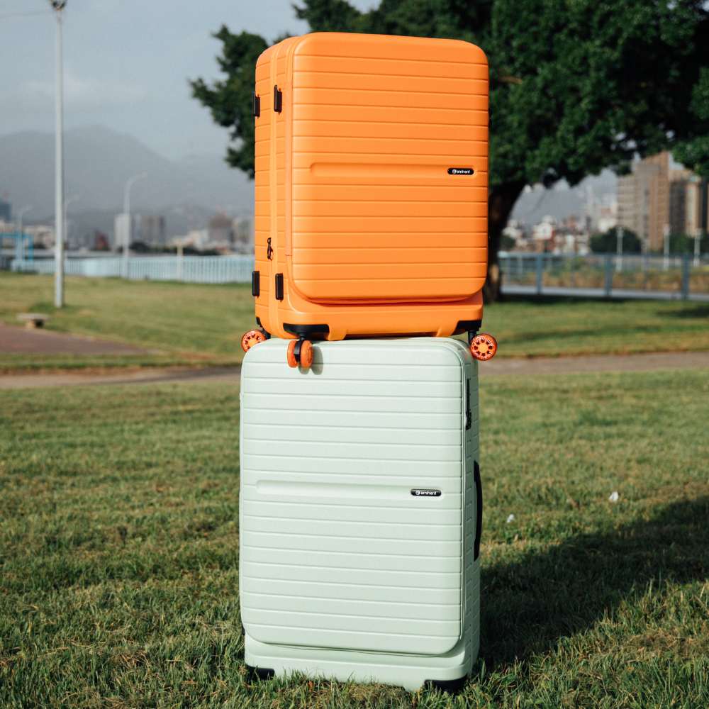 eminent品牌旗艦館 - 20吋 UNIVO 前開式溜冰輪防爆拉鍊PC行李箱 KK98 (多色可選)