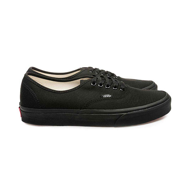 Vans AUTHENTIC 黑色滑板鞋 V1C0101110