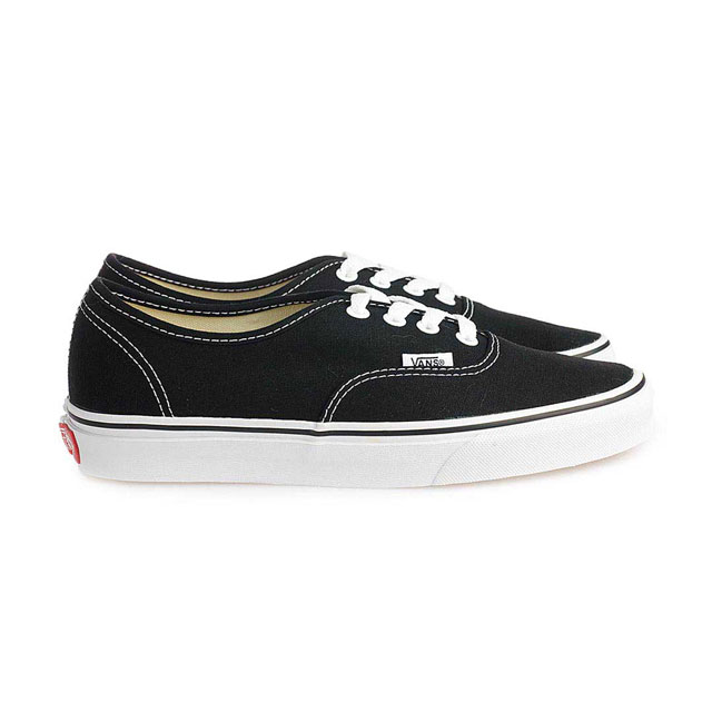 Vans AUTHENTIC 黑色滑板鞋 V1C0104990