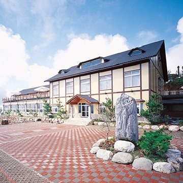 【清境】綠楊景觀溫泉山莊-雙人一泊二食住宿套券