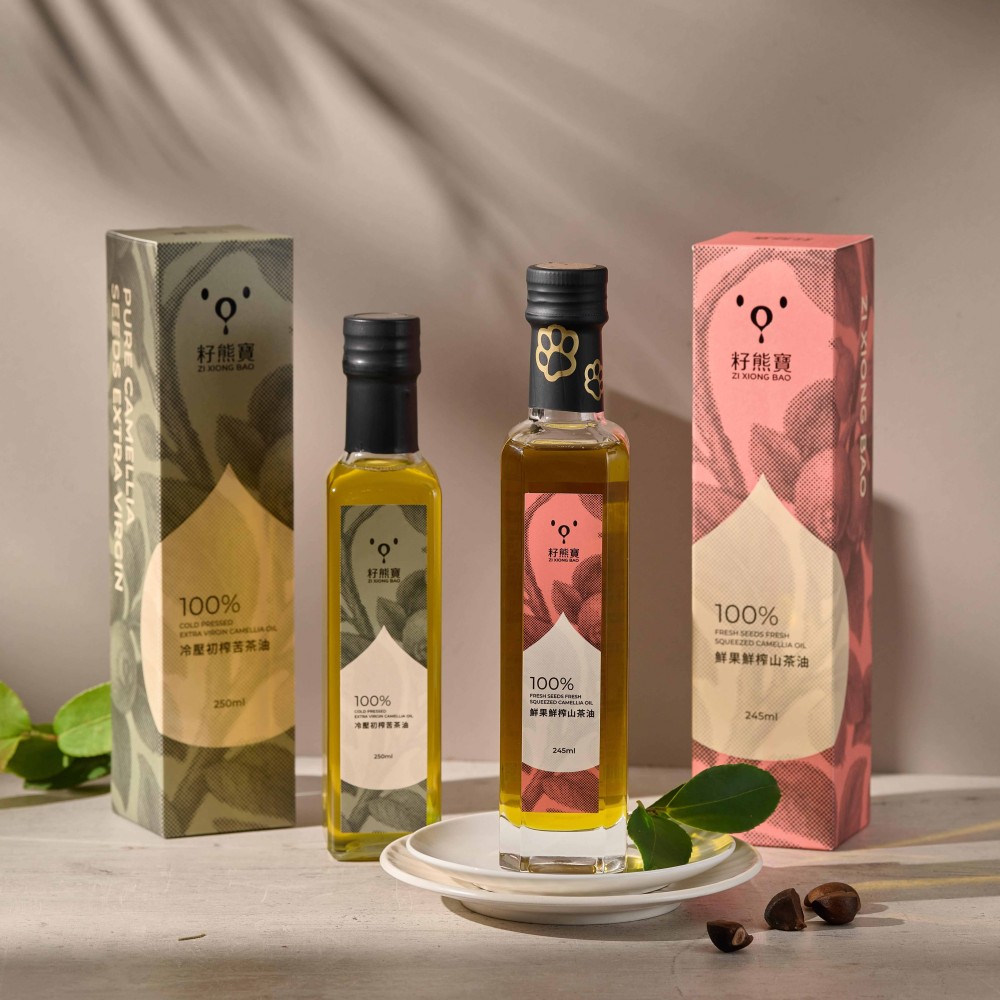 籽熊寶 【籽熊寶】苦茶油250ml/瓶 *1入+山茶油245ml/瓶*1入〈贈送【蓮心園X籽熊寶】公益手工皂隨機款式1個〉