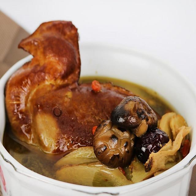 高興宴 素人上菜-養氣香菇素麻油雞1200g(蛋奶素)(適合4-6人份)