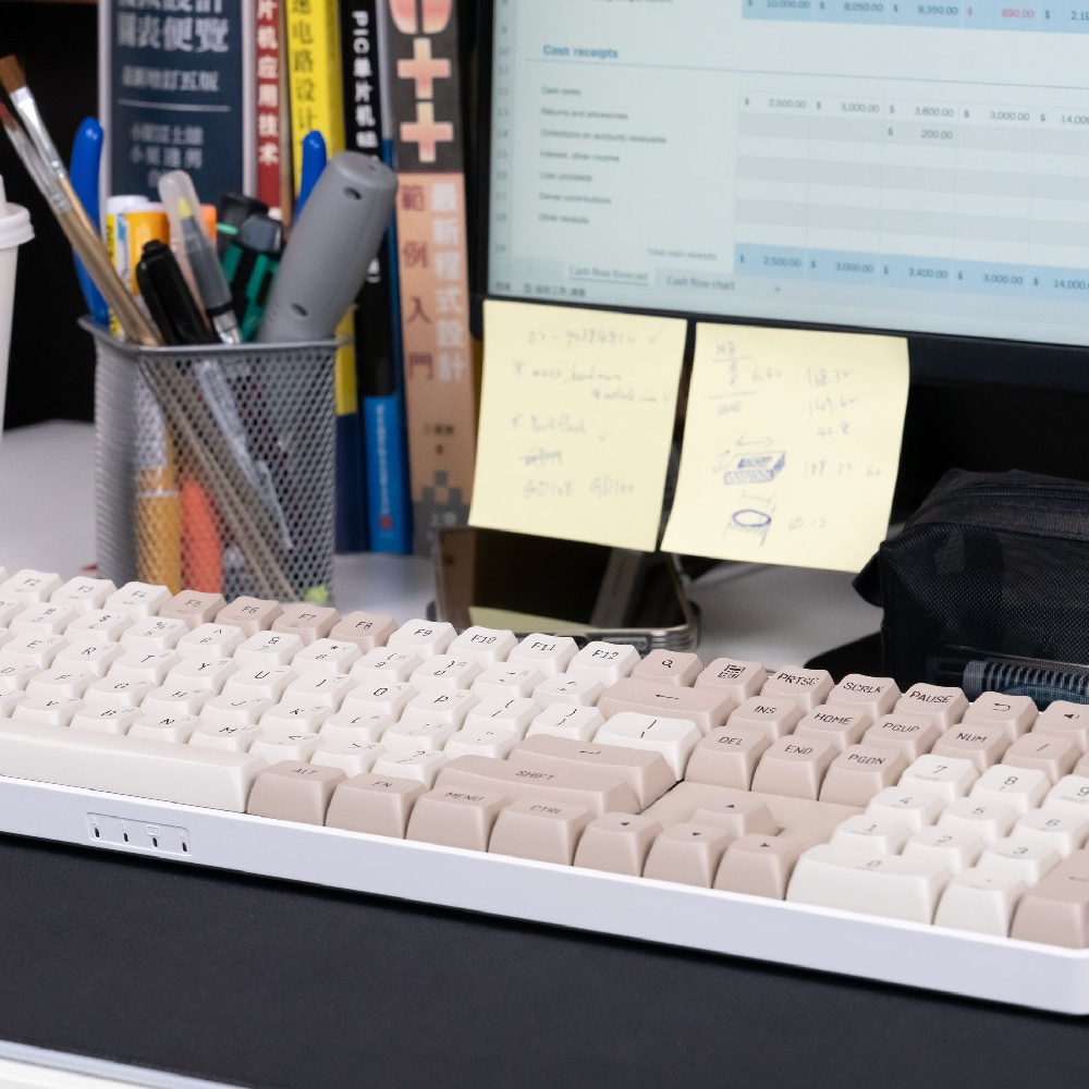 darkFlash 大飛GD108 熱插拔中文無光版雙模機械鍵盤- PChome 24h購物