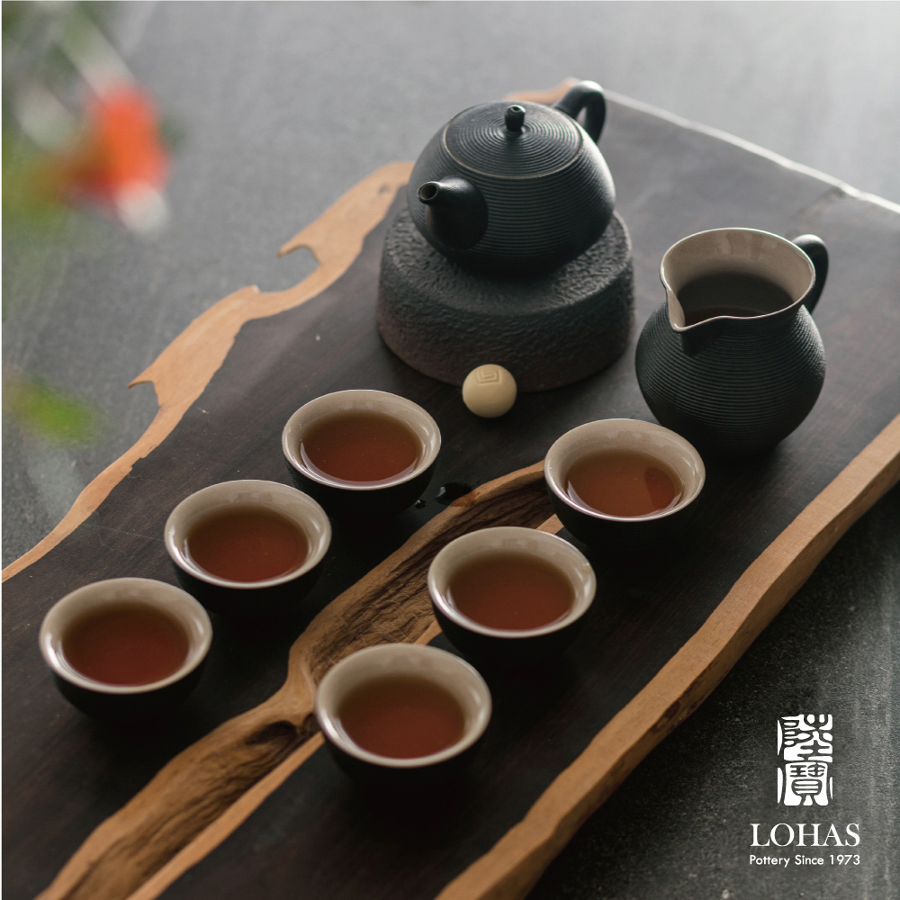 陸寶【旋轉壺茶組 】禪風黑/禪風白  一壺一海六杯 經典禪風旋紋