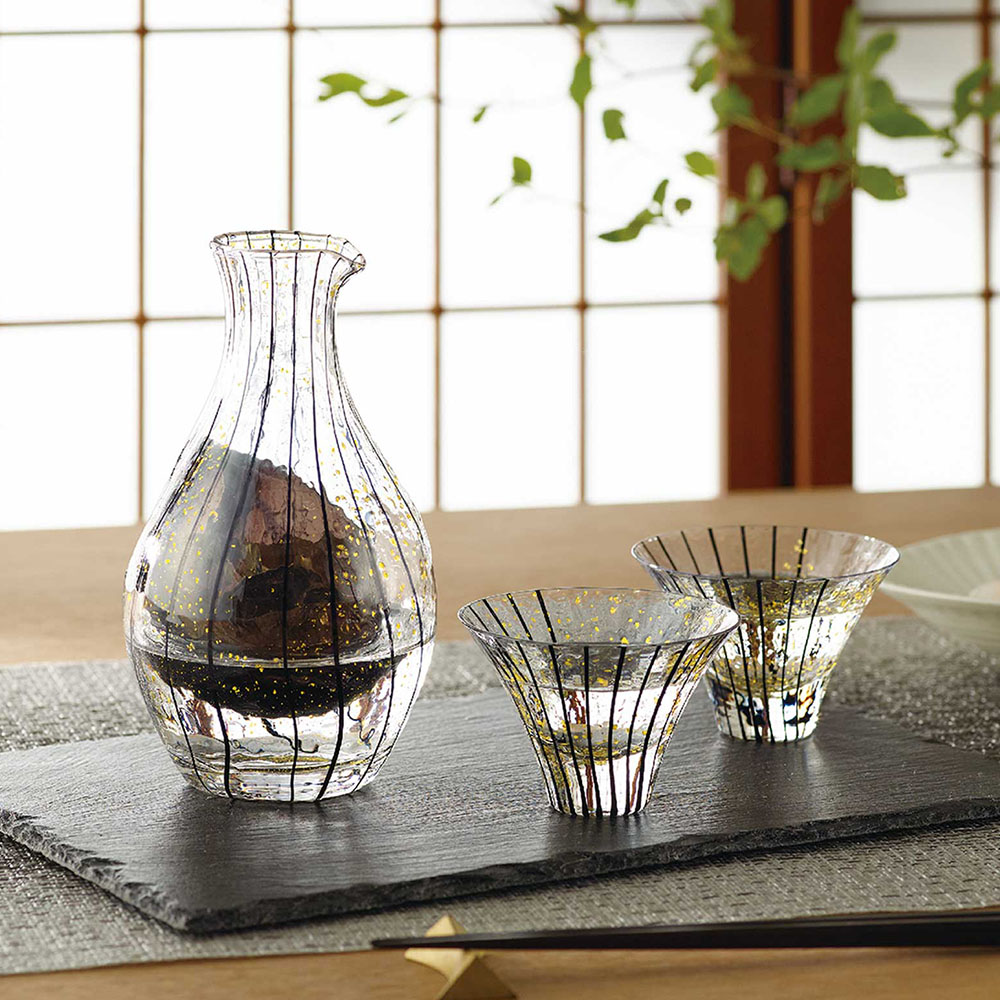Toyo-Sasaki 日本製八千代窯冷酒杯組(1壺2杯木製禮盒) - PChome 24h購物