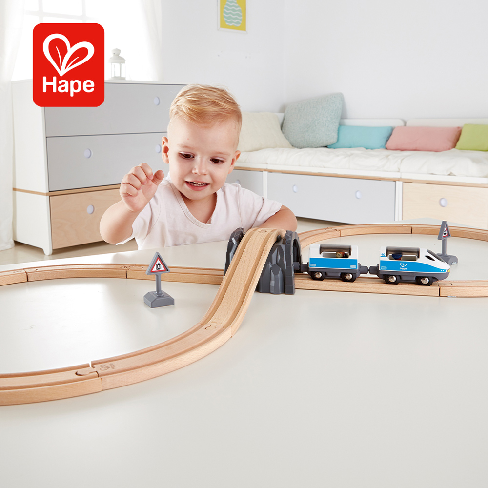 Hape 火車軌道經典8字組