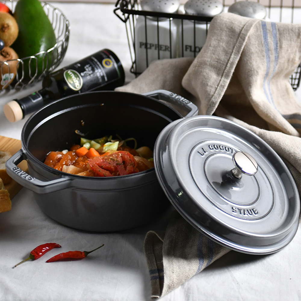 Staub 圓形鑄鐵鍋16cm 1.2L 全色系法國製湯鍋燉鍋(電磁爐IH爐可用