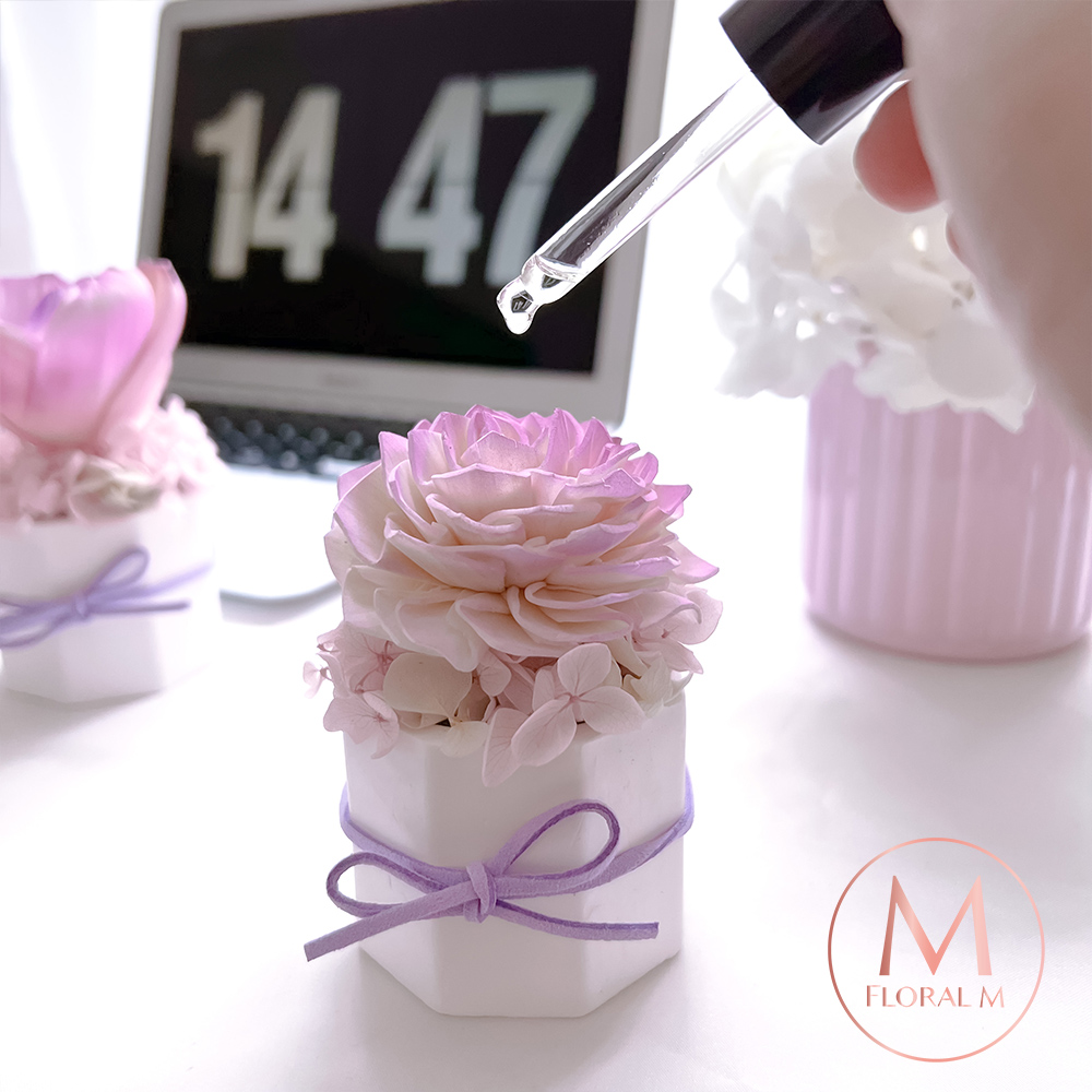 FLORAL M 花藝 克里斯蒂娜公主香氛擴香花南法紫 小擴香花 Floral M 擴香花 香氛擴香花 永生花擴香 小花擺設 居家香氛 桌上擺設 香氛花 療癒小物 室內香氛 小禮物推薦 精油擴香 花藝設計