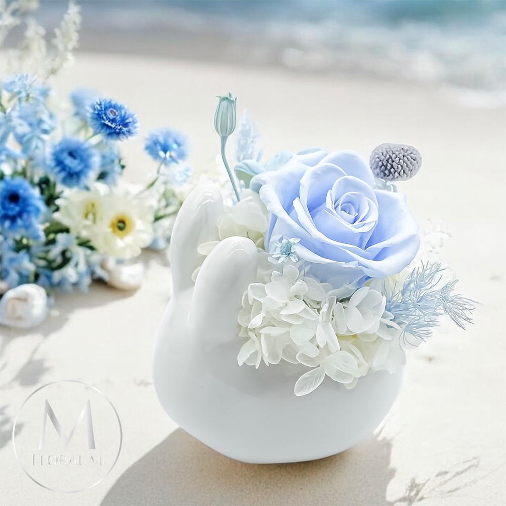 FLORAL M 花藝 海島花園兔兔永生花禮 永生花 不凋花 乾燥花禮 香氛擴香花 居家擺設 生日禮物 情人節禮物 送禮推薦 高質感花禮