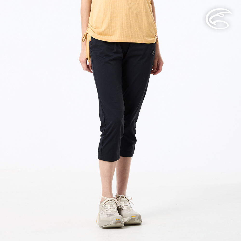 ADISI 女極輕膚快乾抗UV呼吸八分褲 AP2611004 碳黑 (S-2XL)|棉感 抗紫外線 吸濕速乾 彈性