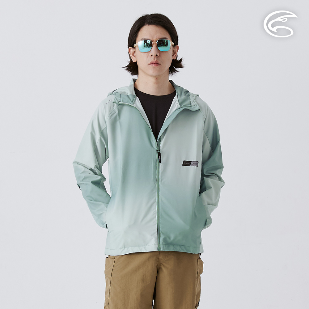ADISI 男COOL鈦降溫抗UV撥水連帽印花外套 AJ2511018 漸層林綠 (M-2XL)