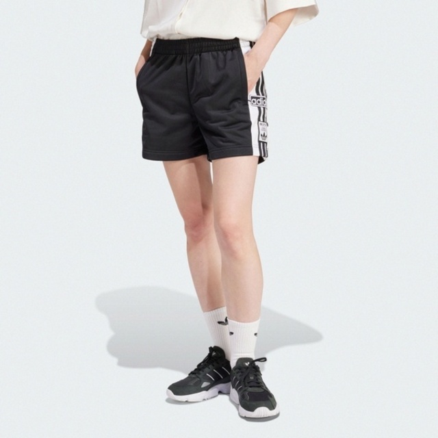 adidas 愛迪達 Adidas Adibreak Sho IU2518 女 短褲 運動短褲 休閒短褲 黑 亞版