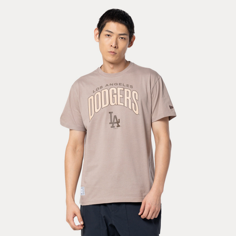 NEW ERA 短袖Tee ESSENTIAL 洛杉磯道奇 亞麻啡 男女款 -NE14148896