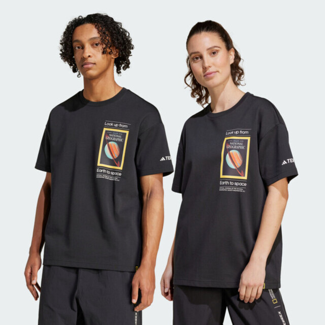 adidas 愛迪達 Adidas Ng U Ar F Gfx T JD5964 男女 T恤 運動上衣 休閒短袖 國家地理 黑 亞版