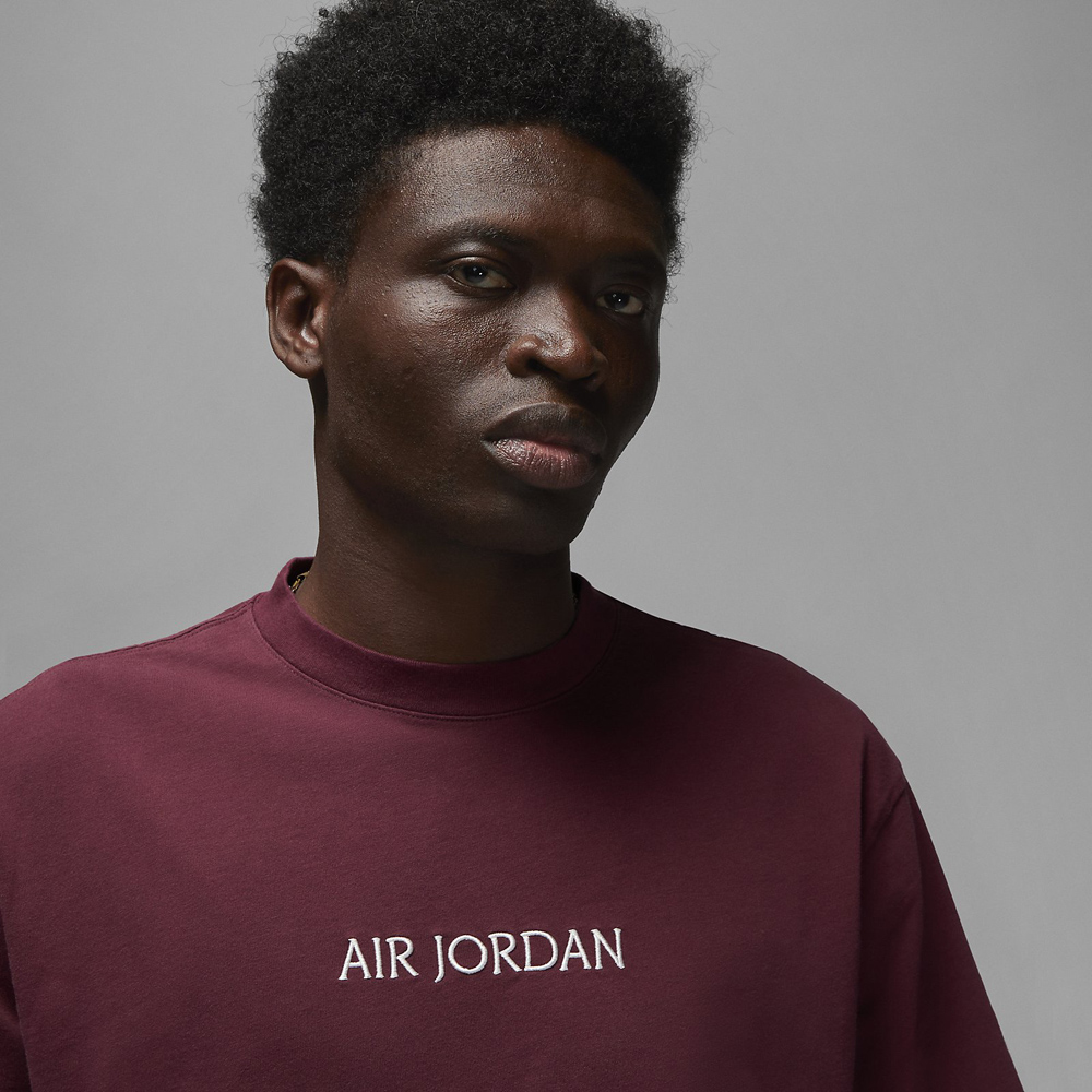 NIKE 耐吉 上衣 男款 Jordan 喬丹 短袖上衣 Air Jordan x Wordmark 桃木紅(DV6466-645)