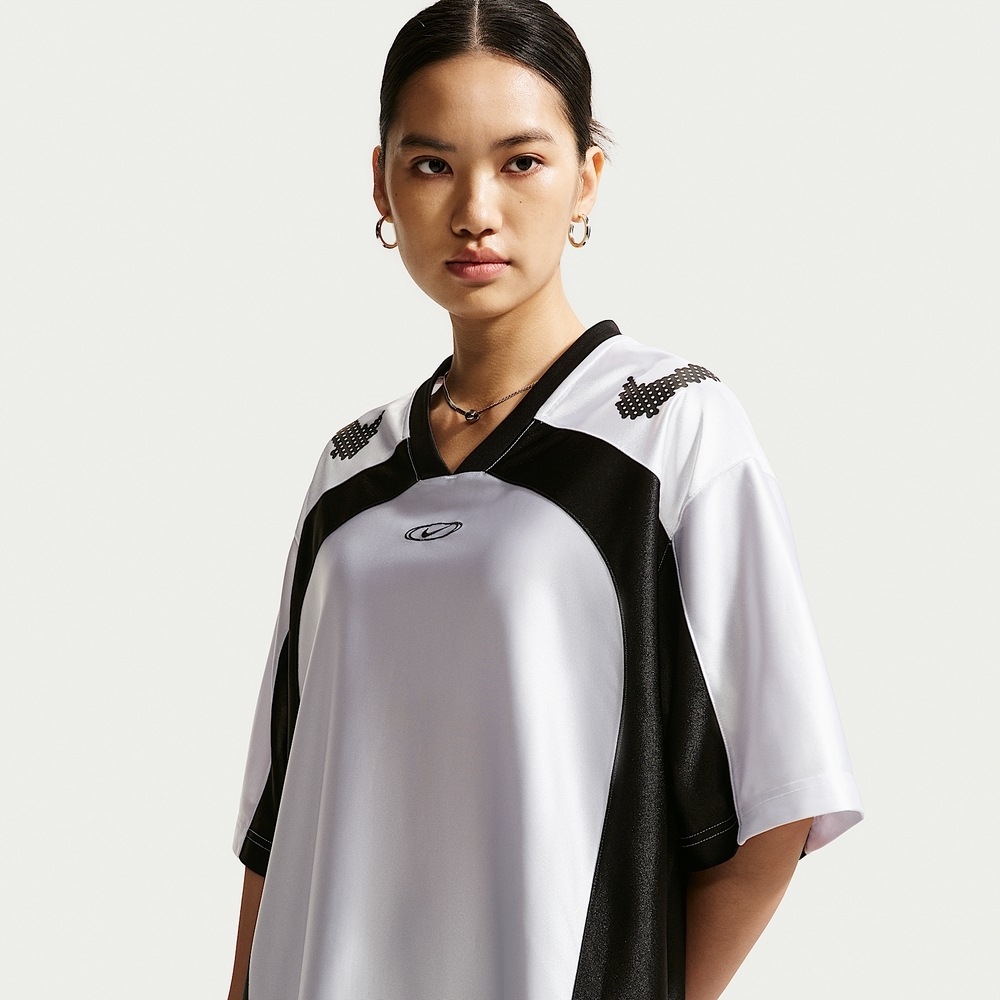 NIKE 耐吉 AS W NK STREET GFX JERSEY 女 短袖上衣 IQ6138101