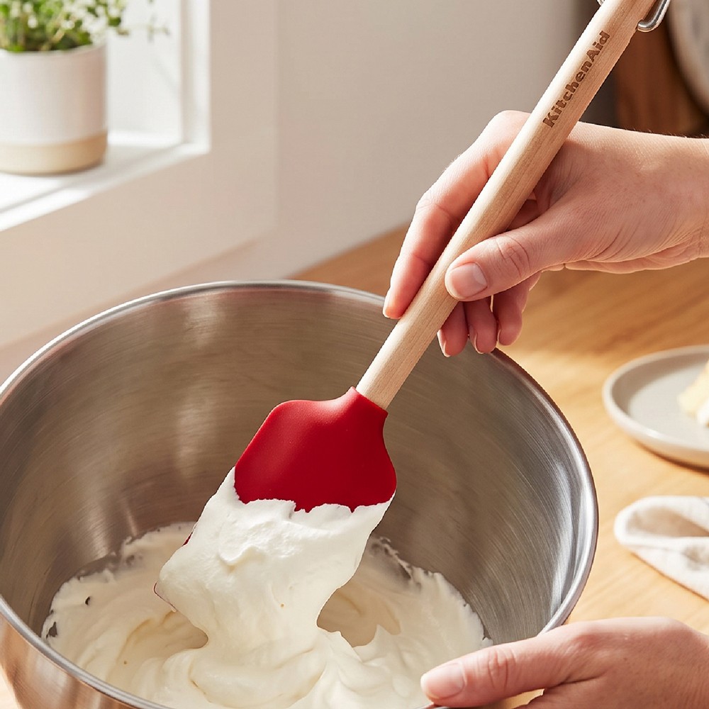 KitchenAid 美國 不沾鍋木柄矽膠刮刀(櫻桃紅31.5cm) / 攪拌刮刀 奶油刮刀 抹刀（其他規格）