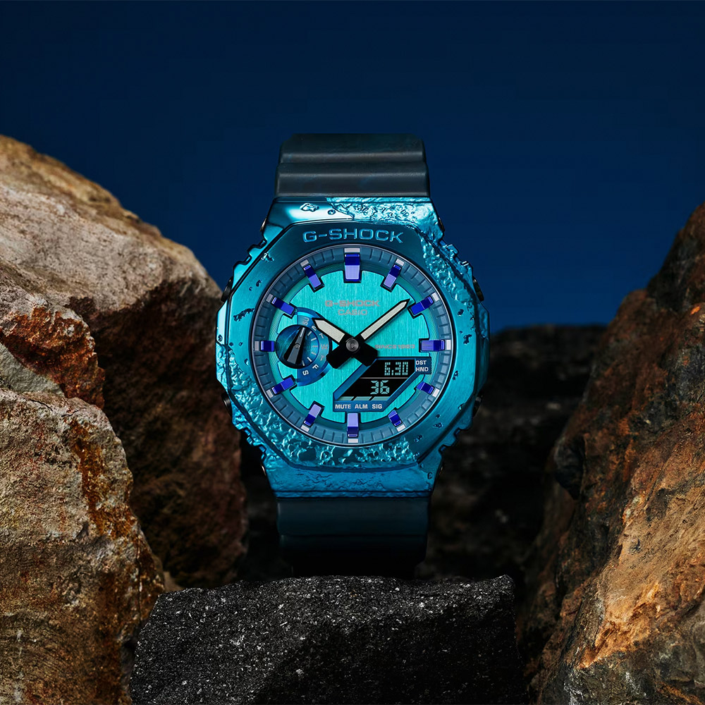 CASIO 卡西歐G-SHOCK 40 週年探險家之石系列雙顯手錶GM-2140GEM-2A