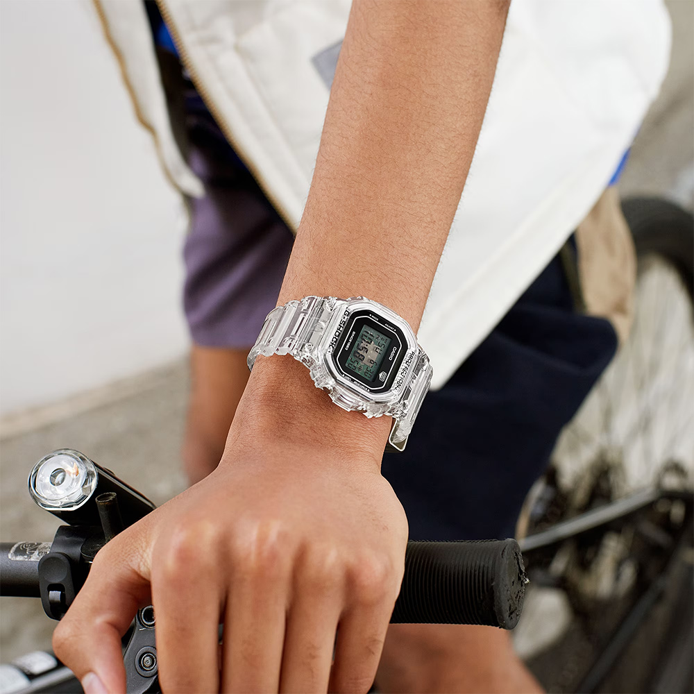 Casio G-Shock 40th Anniversary Clear Remix DW-5040RX-7ER - D