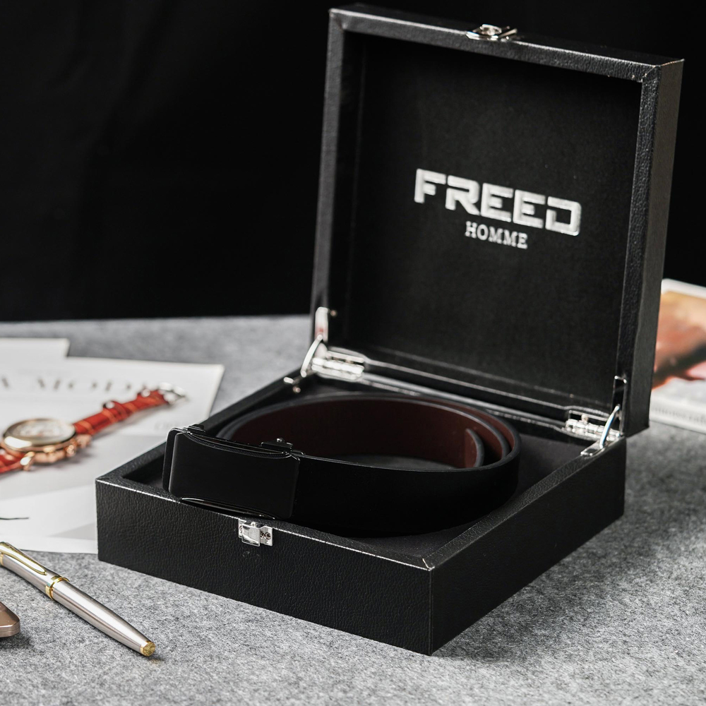 FREED 極簡霧黑方扣商務休閒頭層牛皮自動皮帶 - 黑色