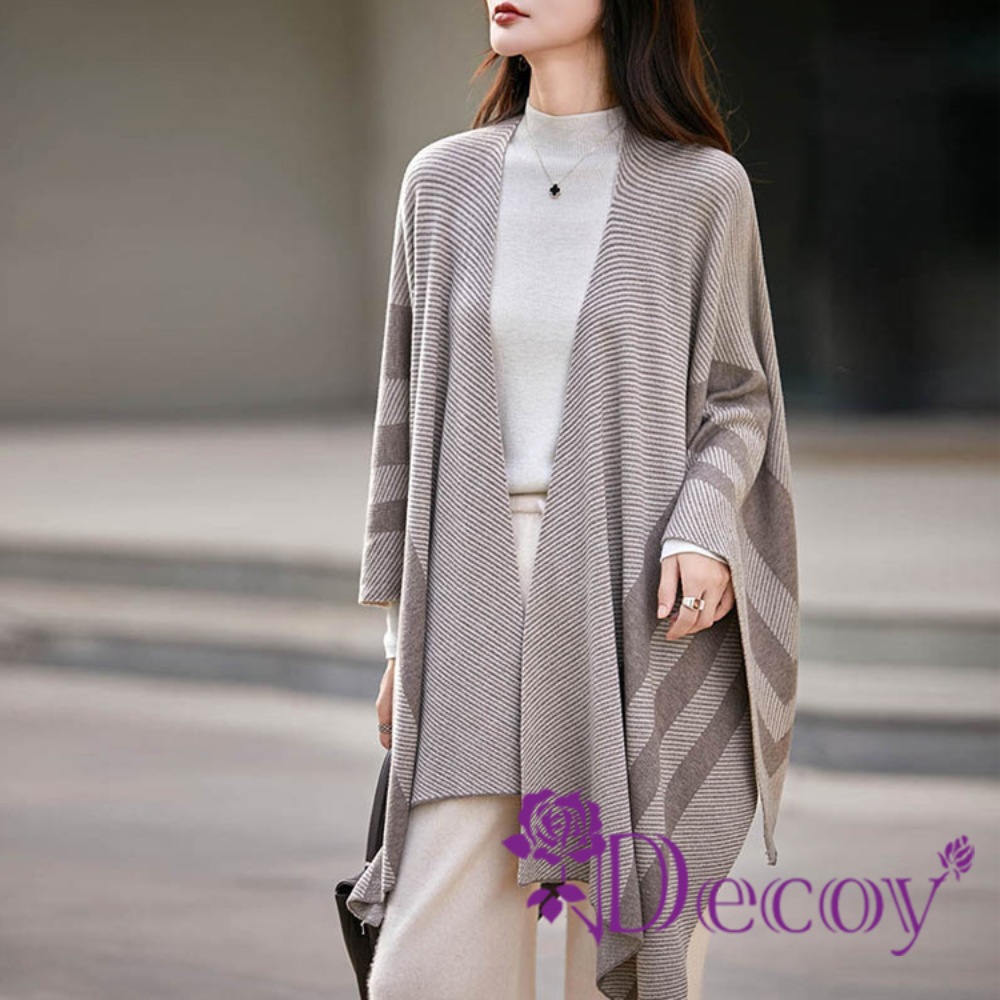 Decoy 清新雅致 條紋加大保暖斗篷式披肩/奶茶色