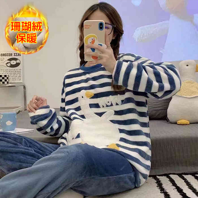 K.W. 現貨韓國專櫃品質鴨鴨珊瑚絨保暖套裝(保暖/洋裝/超暖禦寒/加絨)