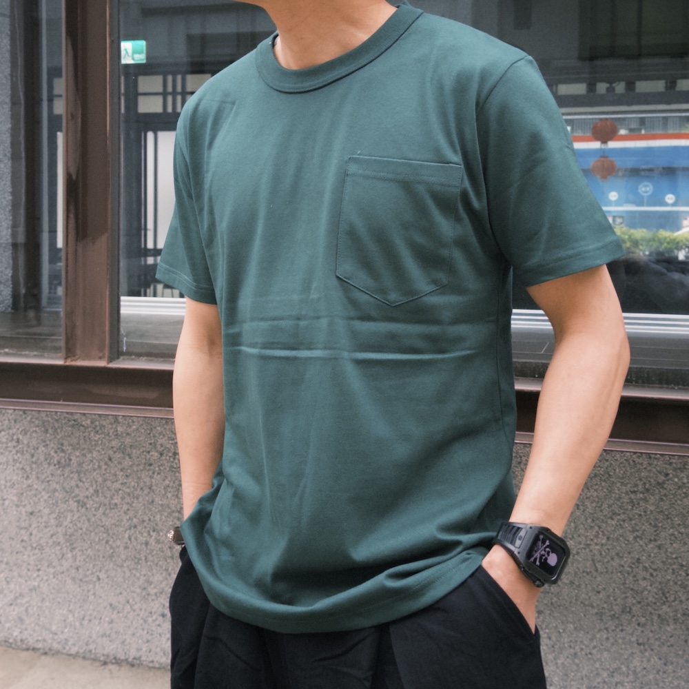 AMERO 愛馬歐 男女裝 圓領短袖T恤 素面 口袋 情侶裝