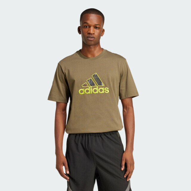 adidas 愛迪達 Adidas 愛迪達 Grfx Tee JD5399 男 T恤 運動上衣 休閒短袖 綠 亞版