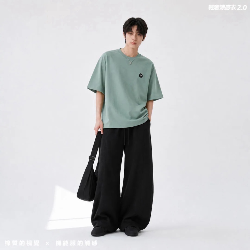 AMERO 愛馬歐 男女同款 短袖圓領T恤 涼感 電繡黑小喵