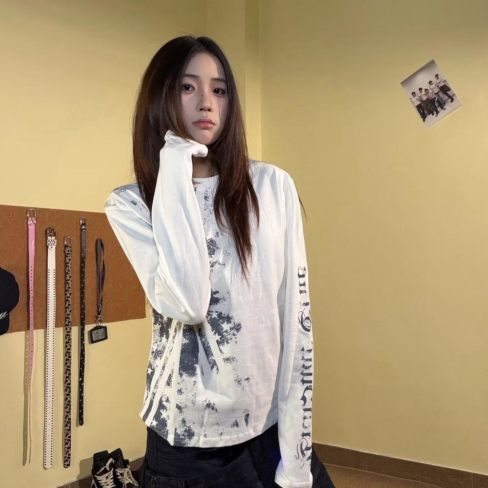 AMERO 愛馬歐 男女同款 薄長T 仿舊 字母印花
