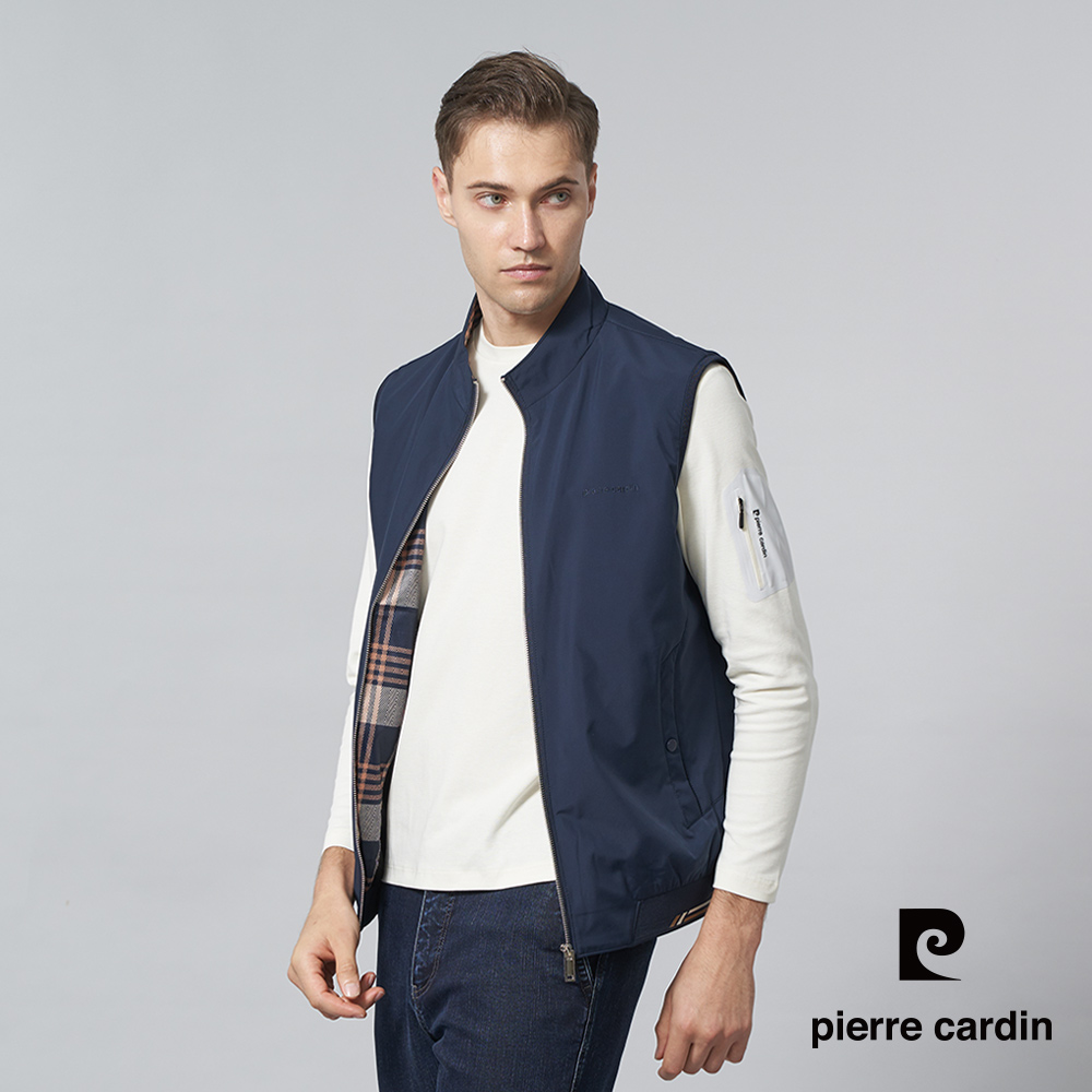 Pierre Cardin 皮爾卡登 男裝 都會休閒素色配格紋保暖背心-深藍色 (5245361-38)