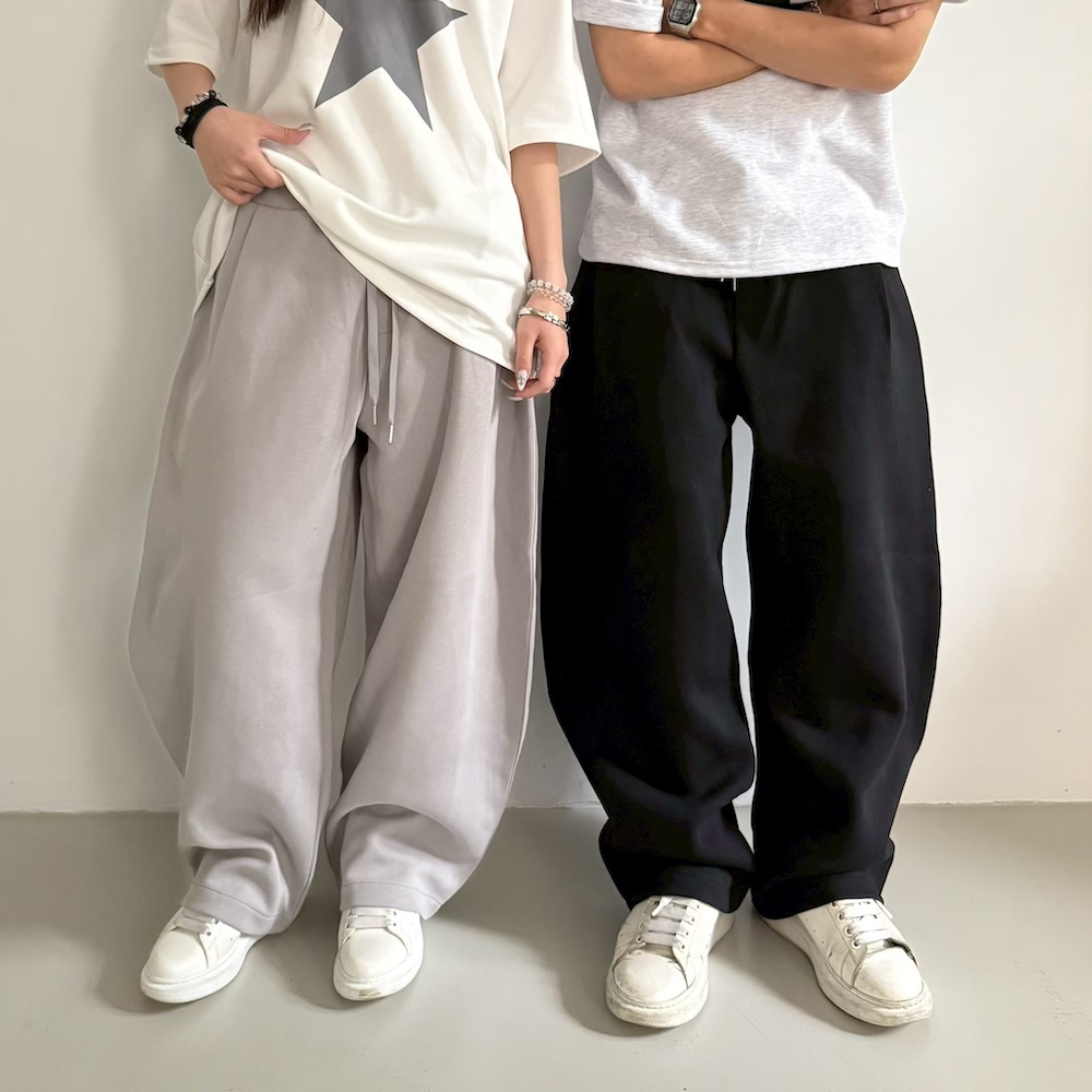AMERO 愛馬歐 男裝 女裝 彎刀闊腿棉褲 鬆緊褲頭 情侶裝