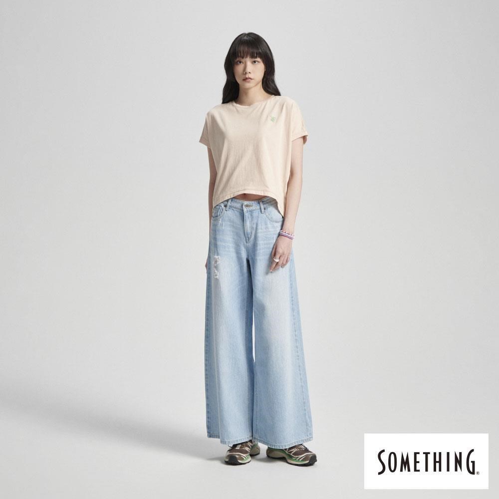 SOMETHING 女裝 剪裁寬短版短袖T恤 (白色)
