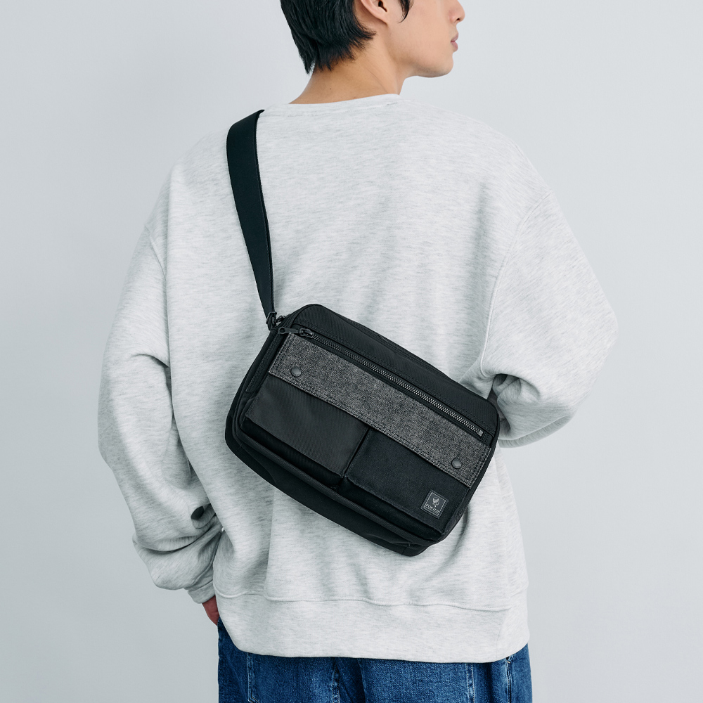 PORTER INTERNATIONAL 牛仔拼接 PATCH WORK系列 雙層斜背包_M (黑色)