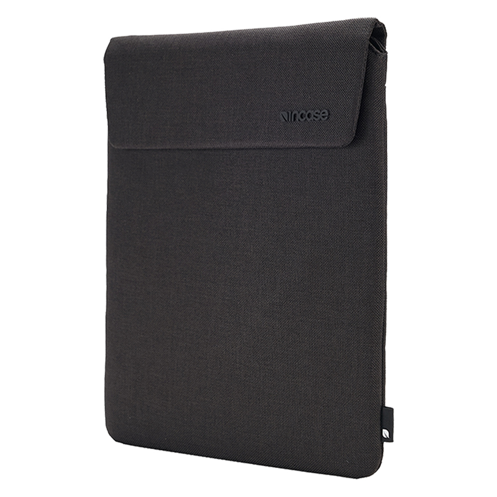 Incase Crosstown Sleeve for MacBook Neo 13吋 直式筆電保護內袋 (黑)