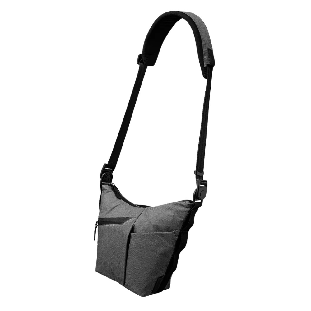 Flow Satchel Cyber Edition 限量多功能側肩包