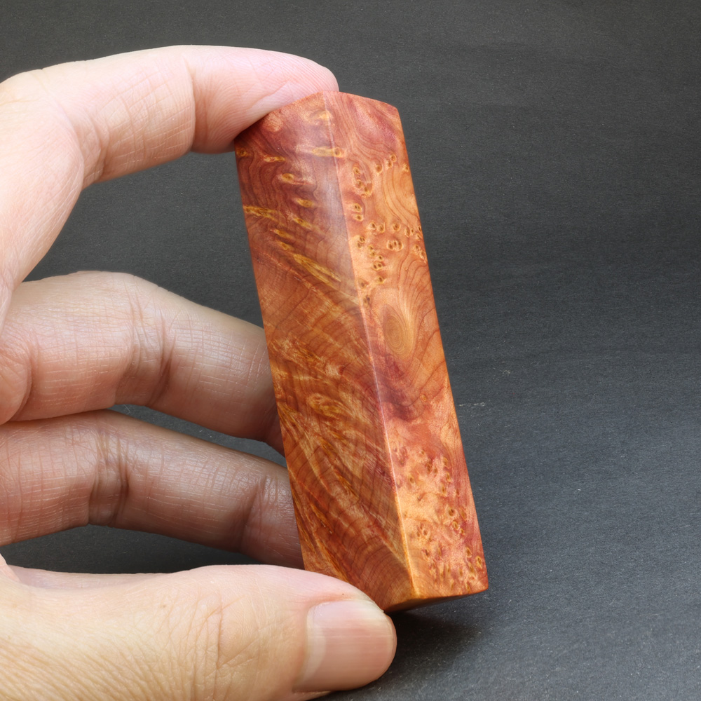 龍柏紅心瘤花鳳尾印章 漂亮閃電 水波紋 鳳尾 金絲爍耀 開運章 公司章 方章 開運印鑑 2-2-8公分