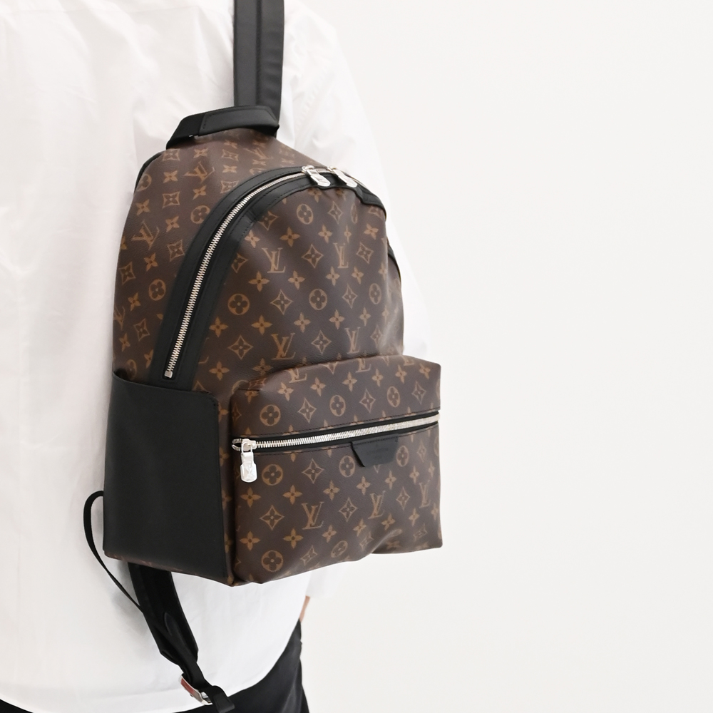 Louis Vuitton 路易威登 Louis Vuitton LV Discovery PM 經典花紋大容量商旅雙肩後背包