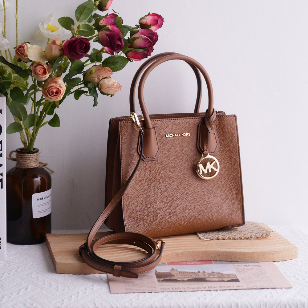 Michael Kors MERCER 素面荔枝紋手提兩用包.咖