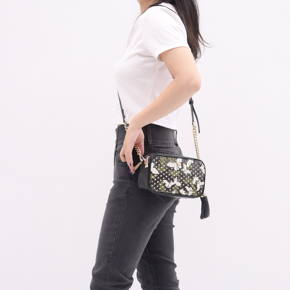 Michael Kors CROSSBODIES 蝴蝶鉚釘雙層相機包.黑