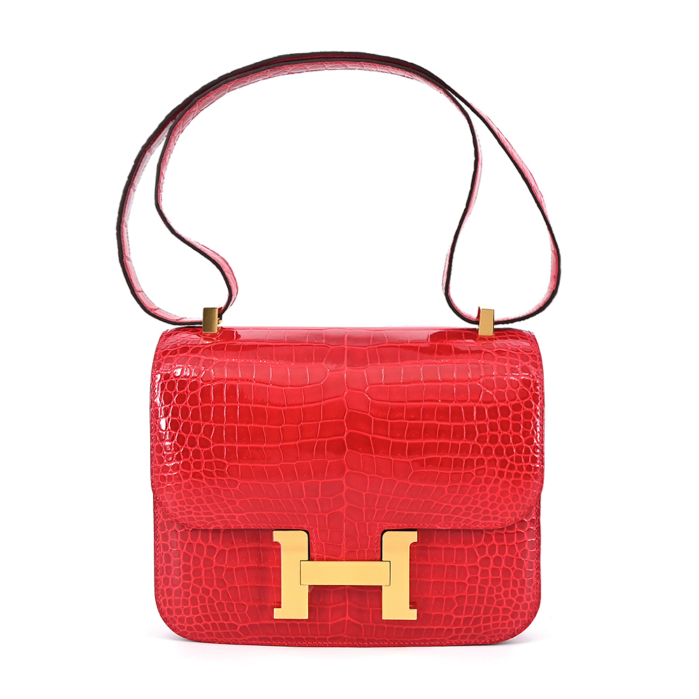 HERMES 愛馬仕 Constance 24cm Z刻 倒V閃亮鱷魚皮斜背包(95法拉利紅/金釦)