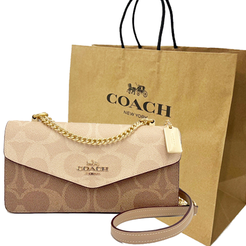 COACH 蔻馳 C LOGO鏈帶斜背兩用掀蓋信封風琴包附紙袋(米白/奶茶)