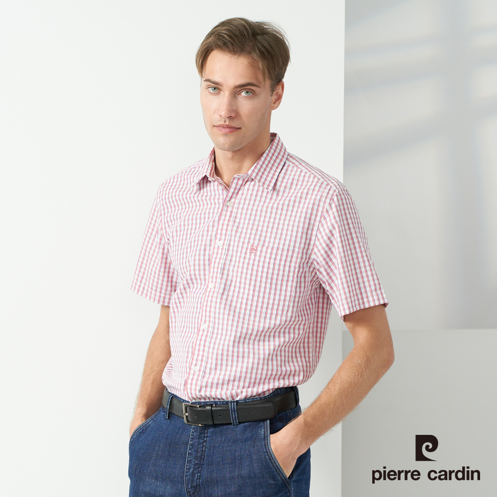 Pierre Cardin 皮爾卡登 男款 混棉格紋休閒短袖襯衫-紅色 (5237163-76)