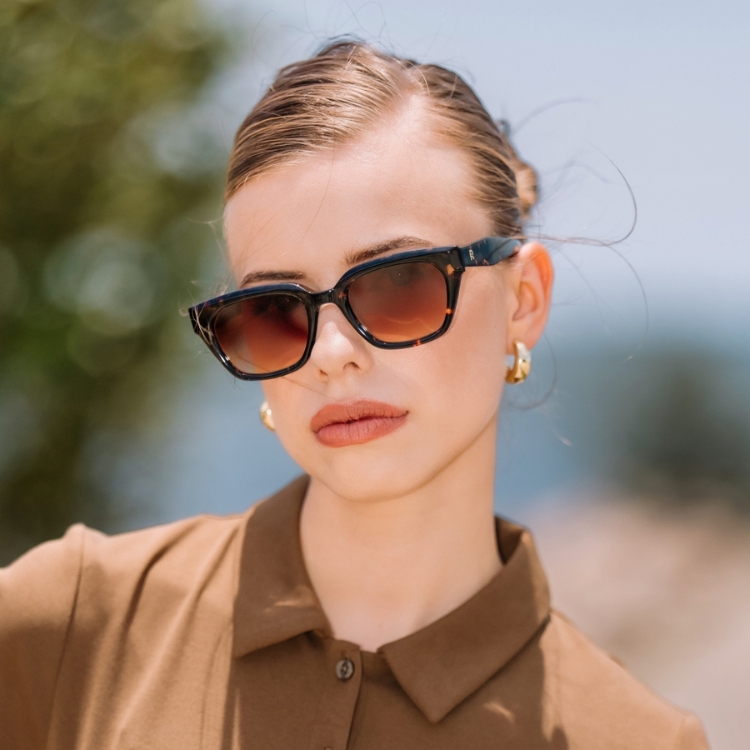ROSIE ALLAN [ROSIE ALLAN] JENNY款 茶琥珀 手工板材墨鏡