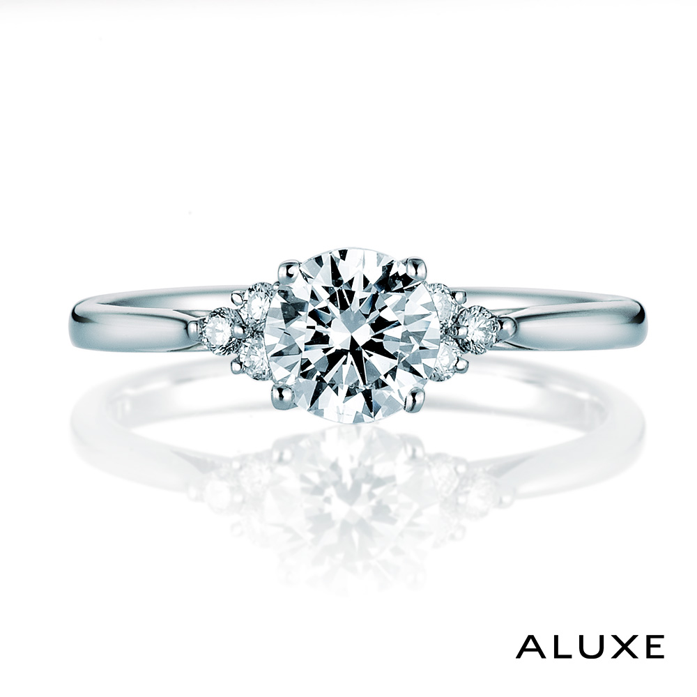 ALUXE 亞立詩 0.50克拉 FVS2 18K金 求婚鑽戒 RS2082