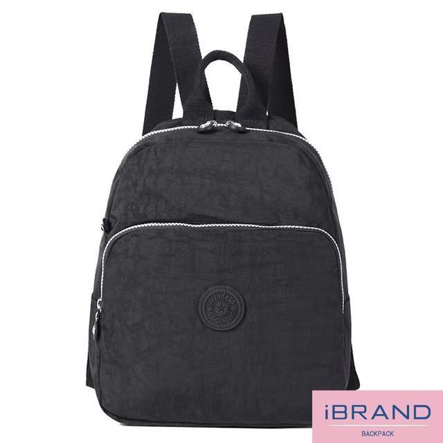iBrand 輕盈防潑水素色大口袋尼龍後背包 -黑色 MDS-8502