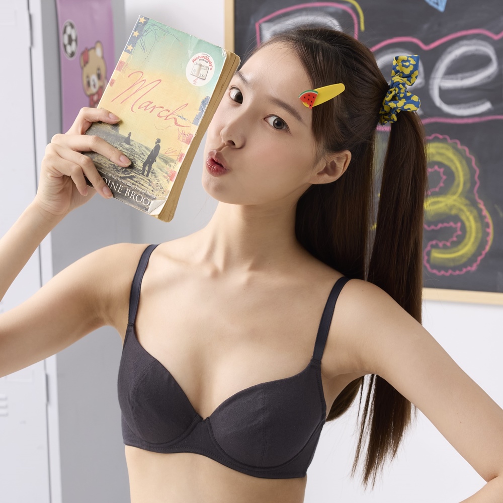 BeenTeen 嬪婷 學生系列-ACE ICE涼爽纖維 A-C罩杯第三階段軟鋼圈內衣(極簡黑)-BB2337BL