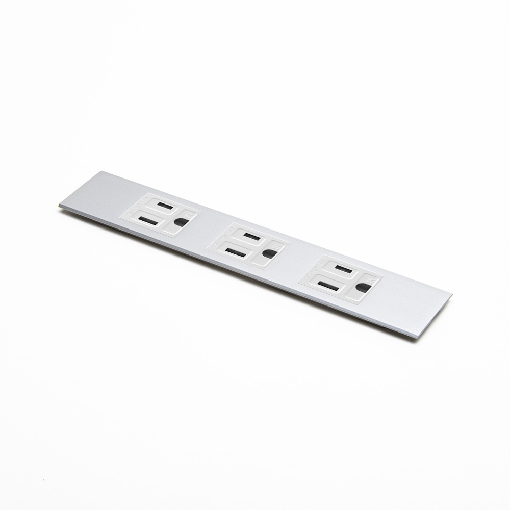 LAMP 世嘉智尼 EZ CHARGER 易智快充 磐石系列（AC安全插座*3) for LAMP(R) 省空間三孔銀色金屬面板